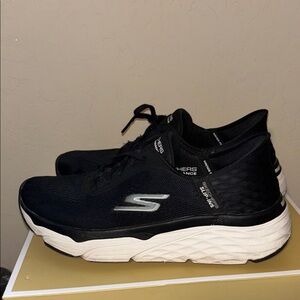 Skechers women’s Black Athletic Shoes